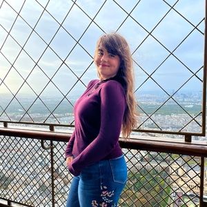 Meet your Posher, Phoebe